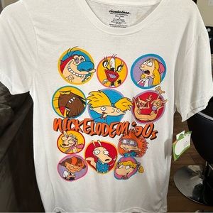 NWT - NICKELODEON T-SHIRT